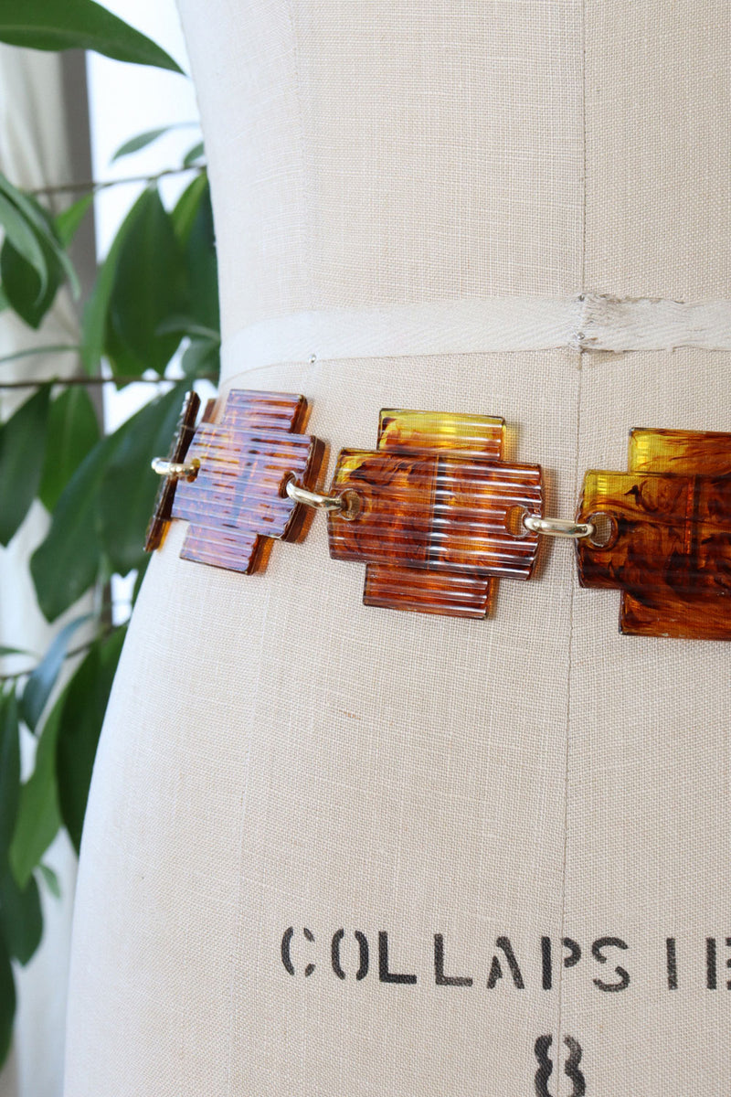 Geometric Tortoise Chain Belt