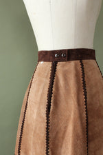 Ms. Pioneer Crochet Suede Skirt M