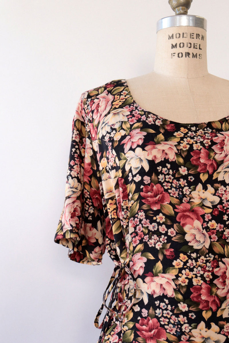 Lace-up Dark Floral Tea Dress L/XL