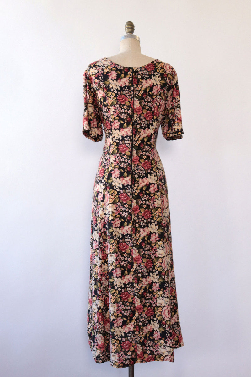 Lace-up Dark Floral Tea Dress L/XL