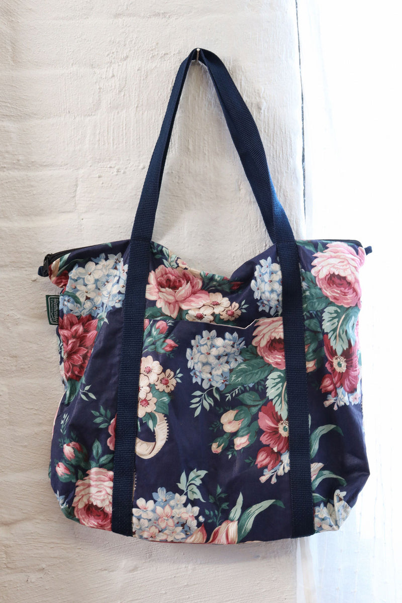 Weatherbee Floral Zip Tote