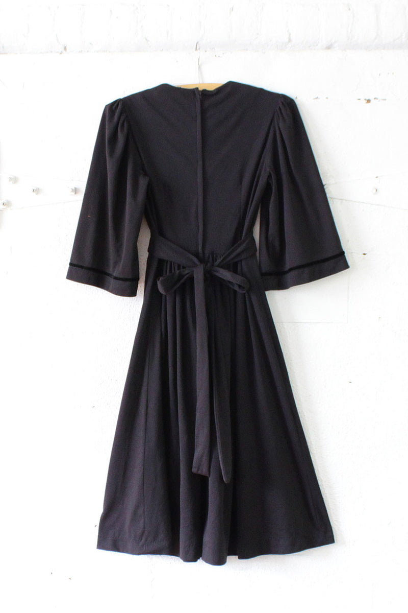 Young Edwardian Folk Dress S/M – OMNIA Young Edwardian Folk Dress S/M – OMNIA