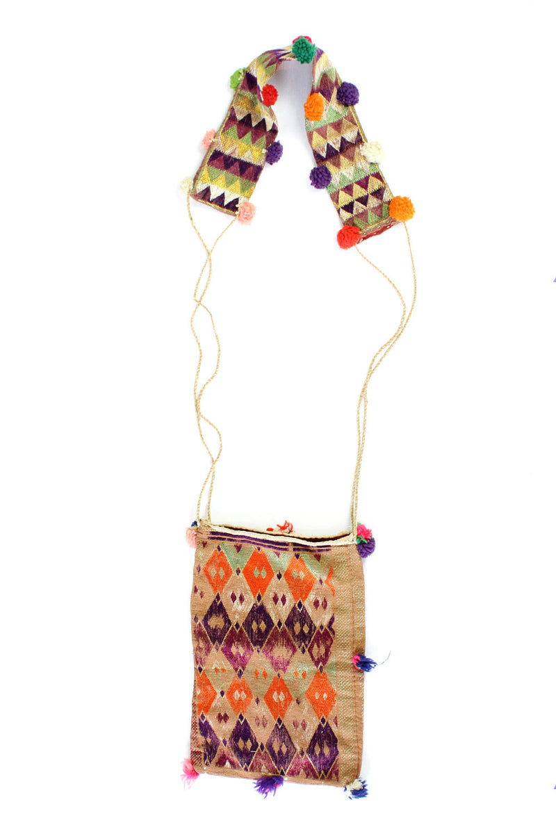 Pom Pom Purse