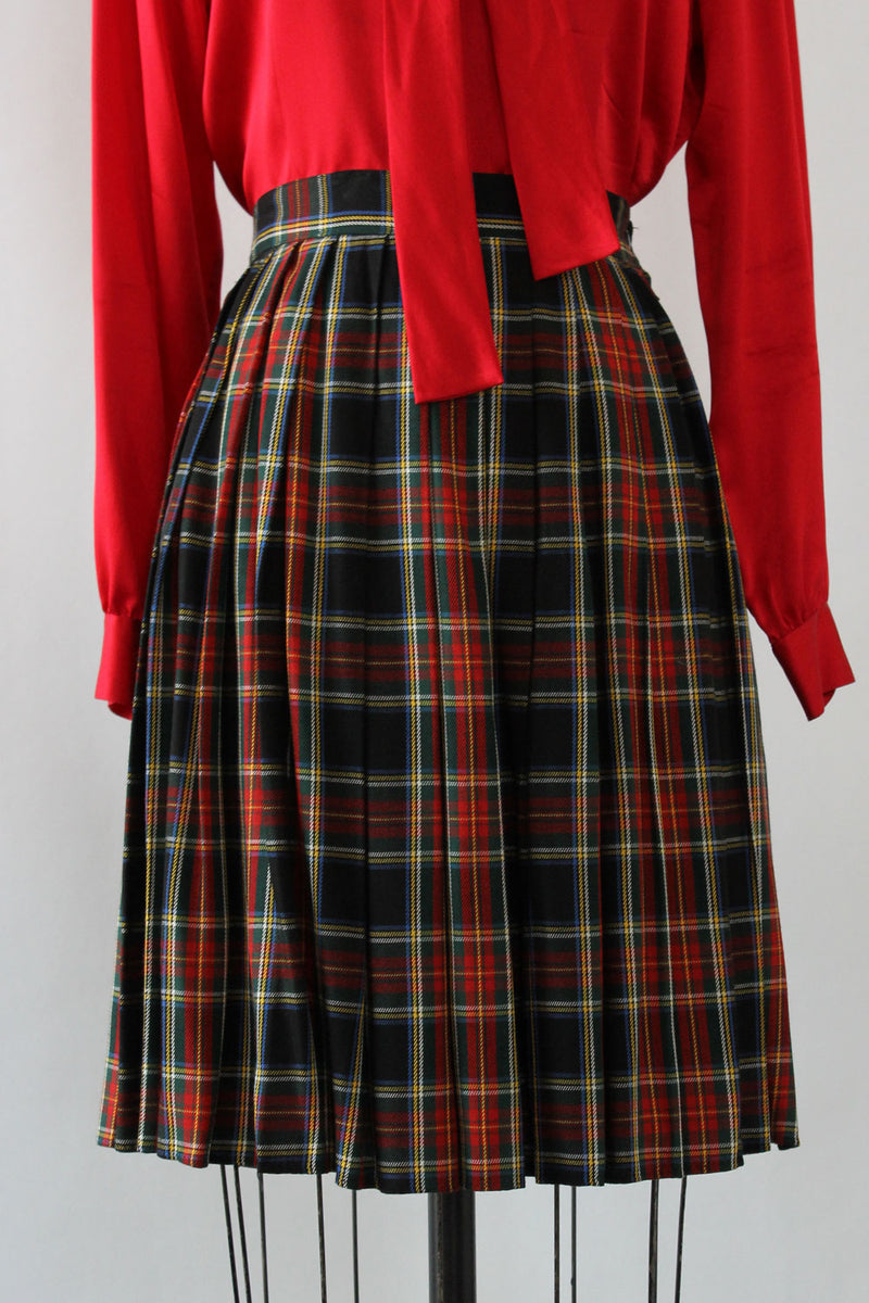 Clio Pleated Holiday Skirt M/L