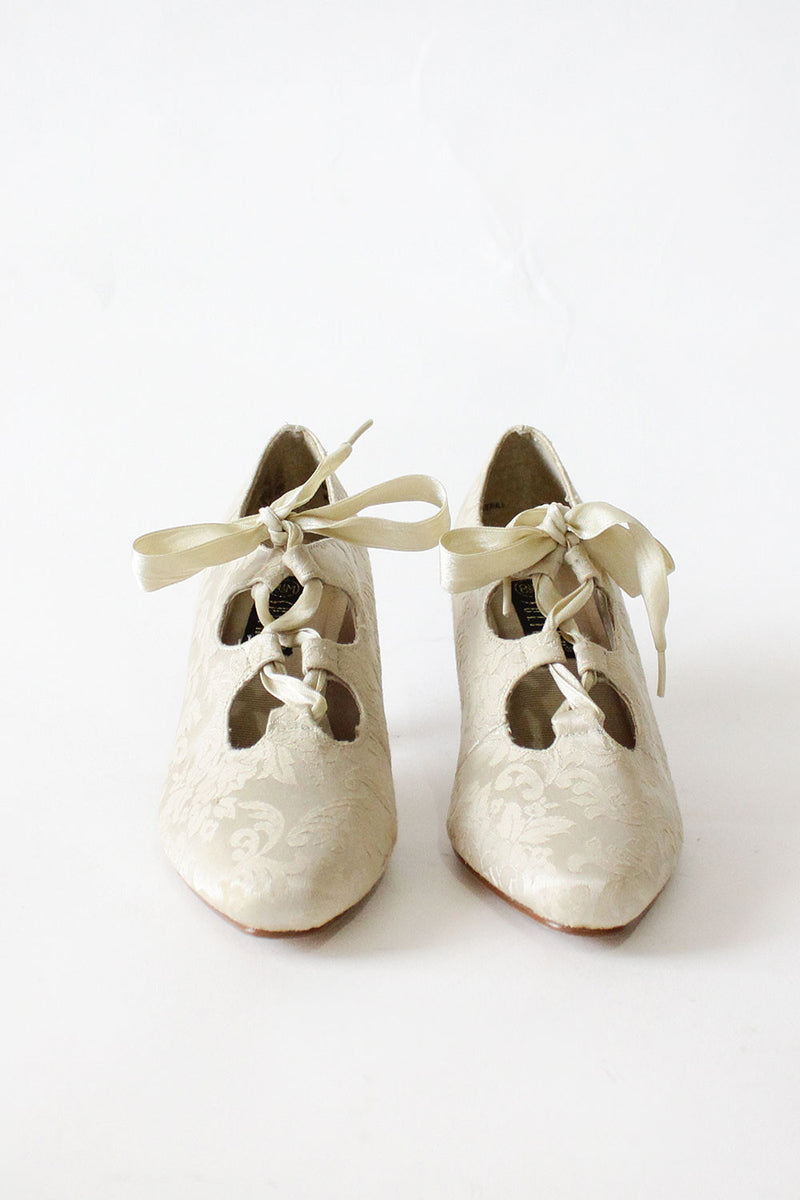 Brocade Lace Up Heeled Slippers 8 1/2