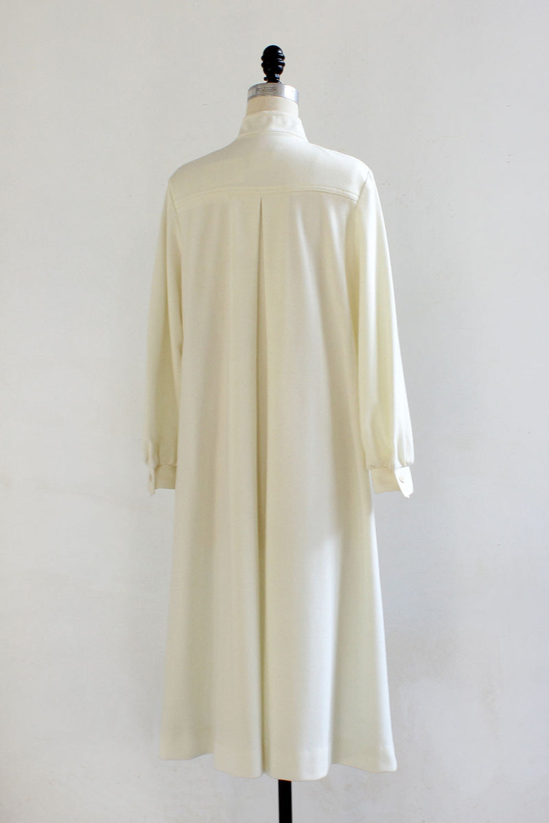 Serbin Winter White Tent Dress – OMNIA