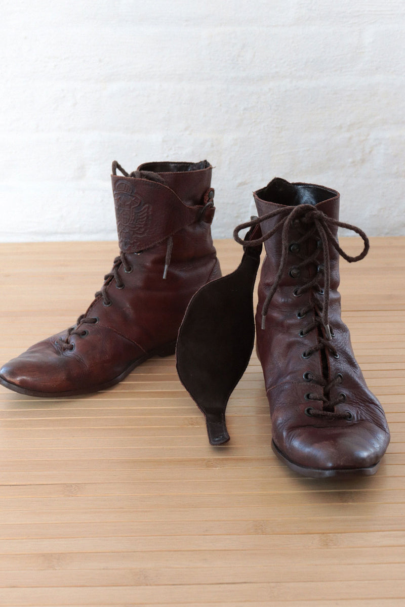 Crest Cocoa Leather Lace-up Boots 7.5