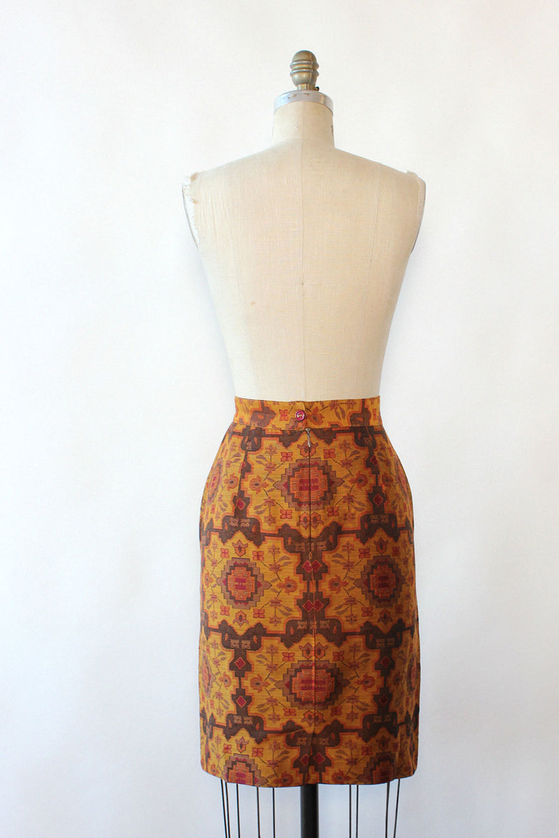 Firey Tapestry Pencil Skirt M