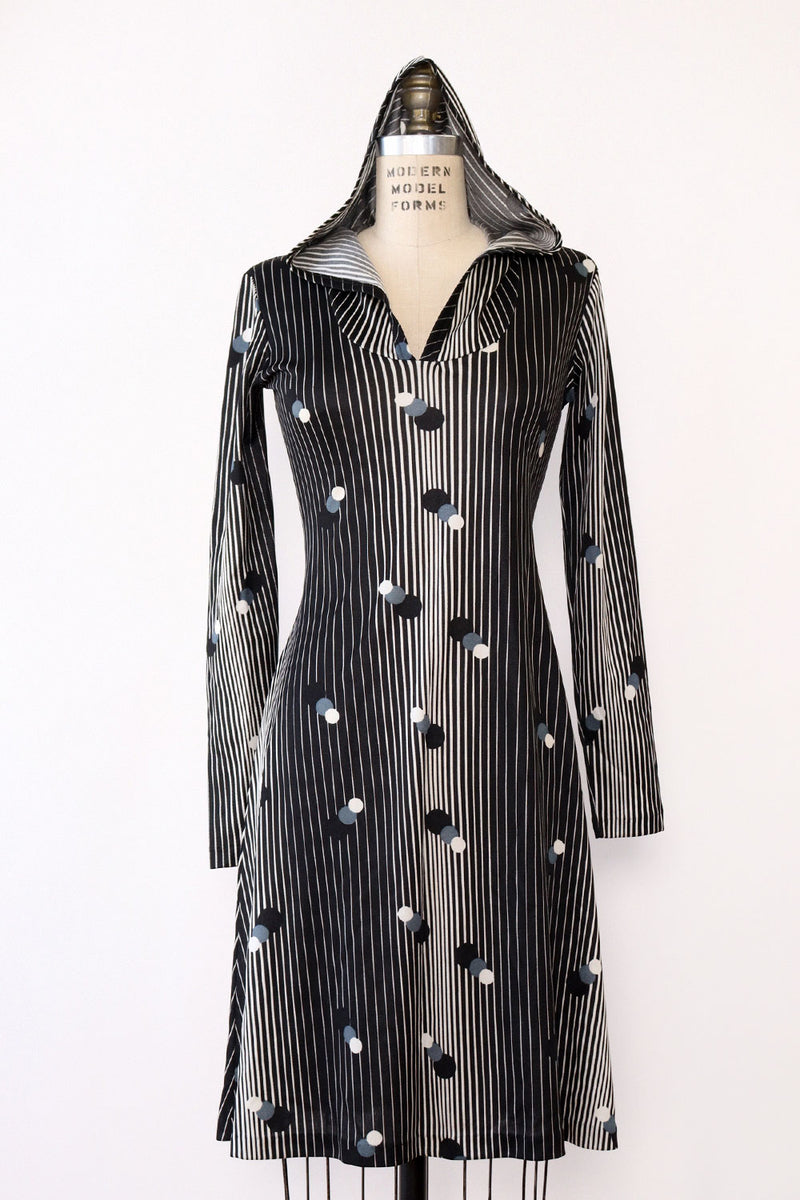 Hooded Graphic Print Dress S-S/M