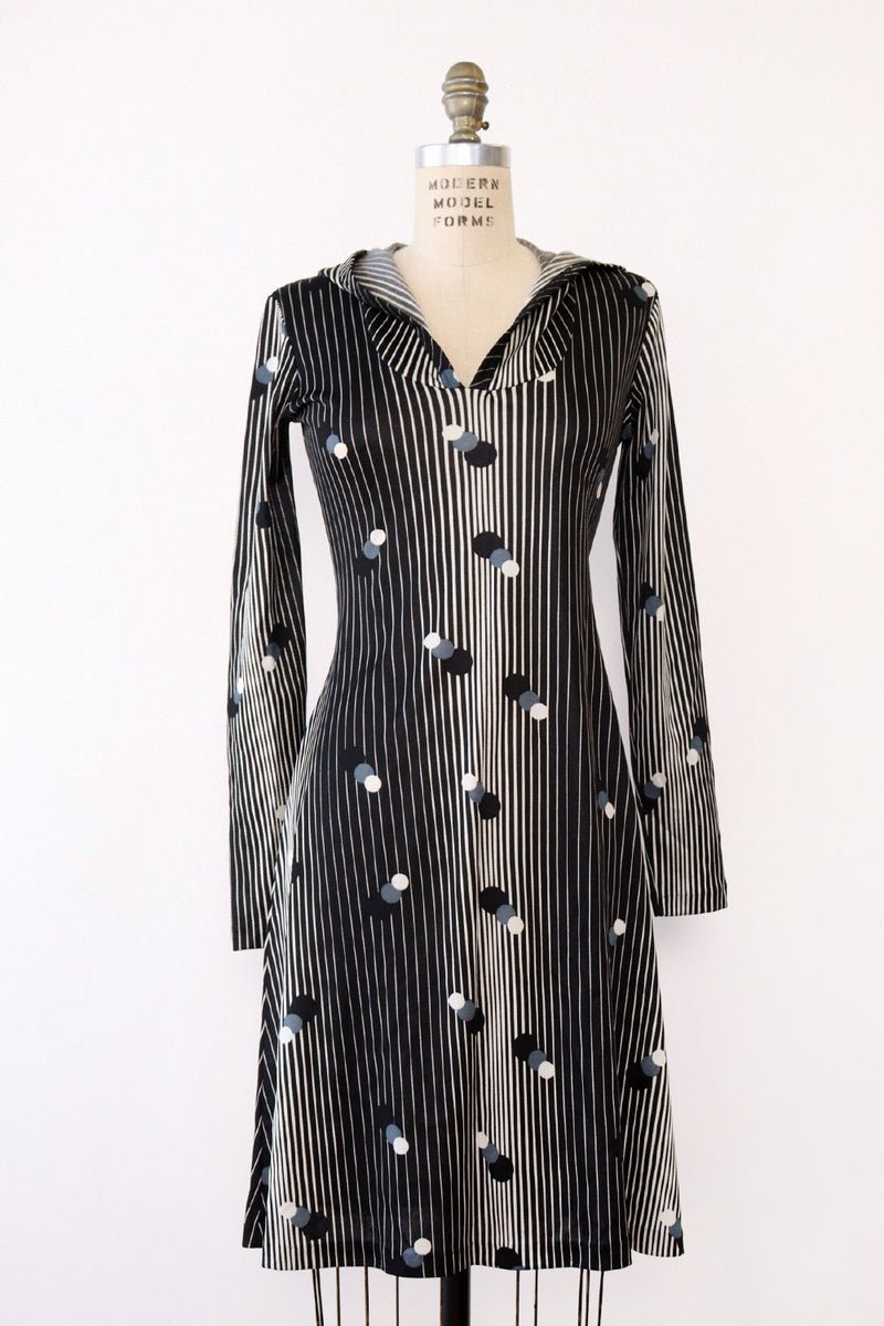 Hooded Graphic Print Dress S-S/M