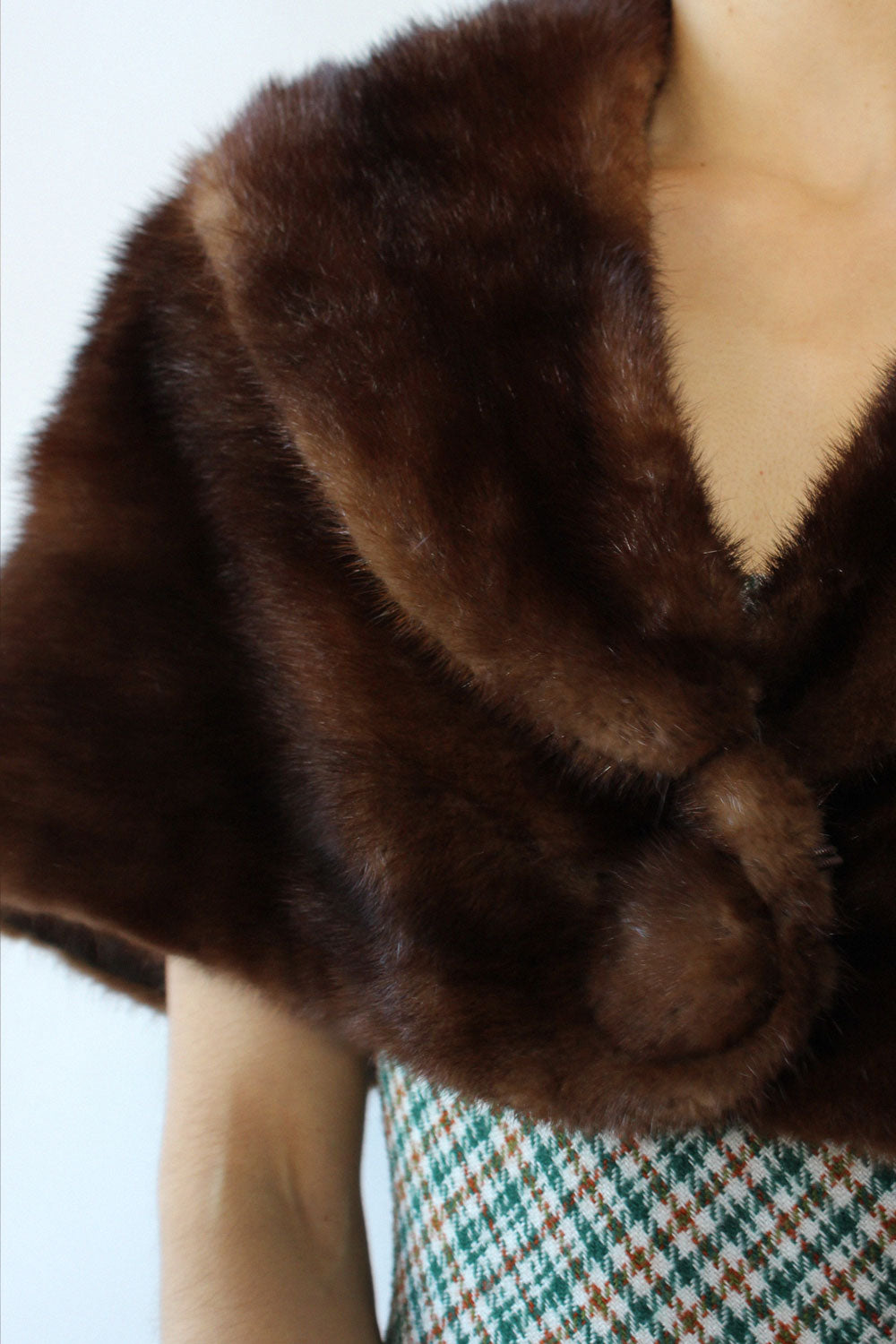 Bekh's Chestnut Fur Capelet S-L