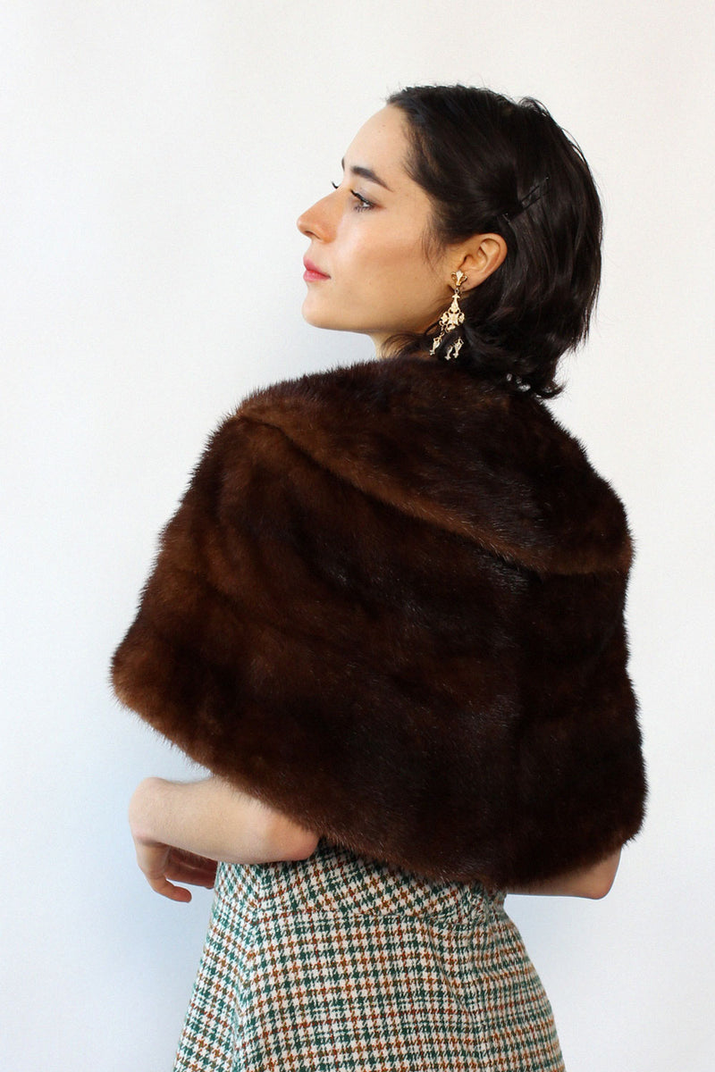 Bekh's Chestnut Fur Capelet S-L