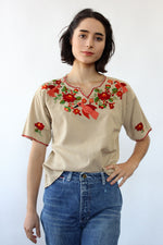 Embroidered Red Robin Top M