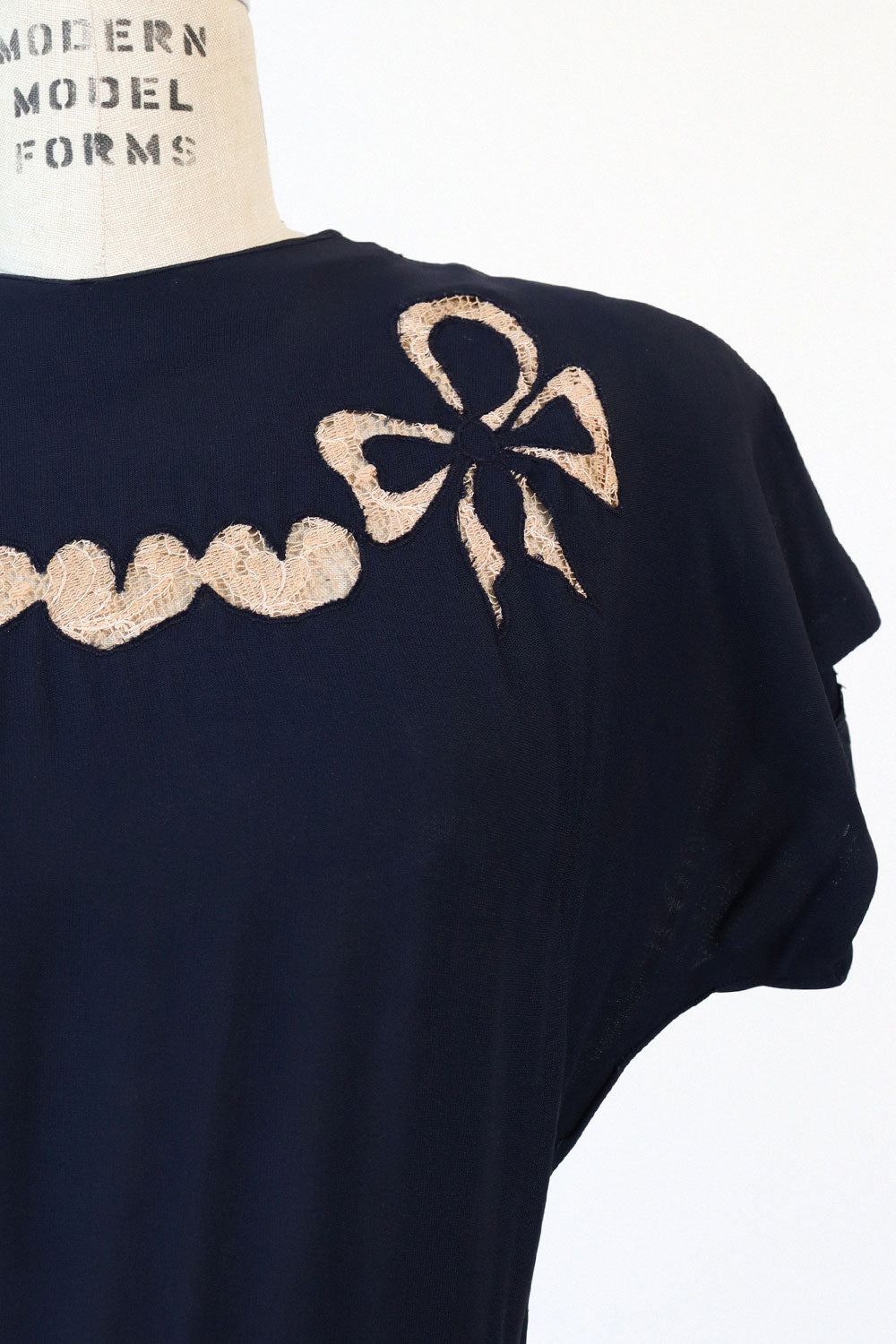 Midnight Swag Lace Bow Dress S-S/M