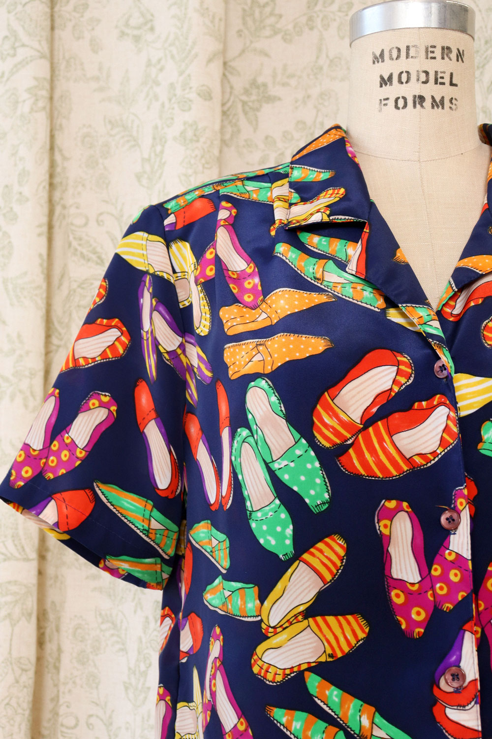 Espadrilles Novelty Print Blouse M/L