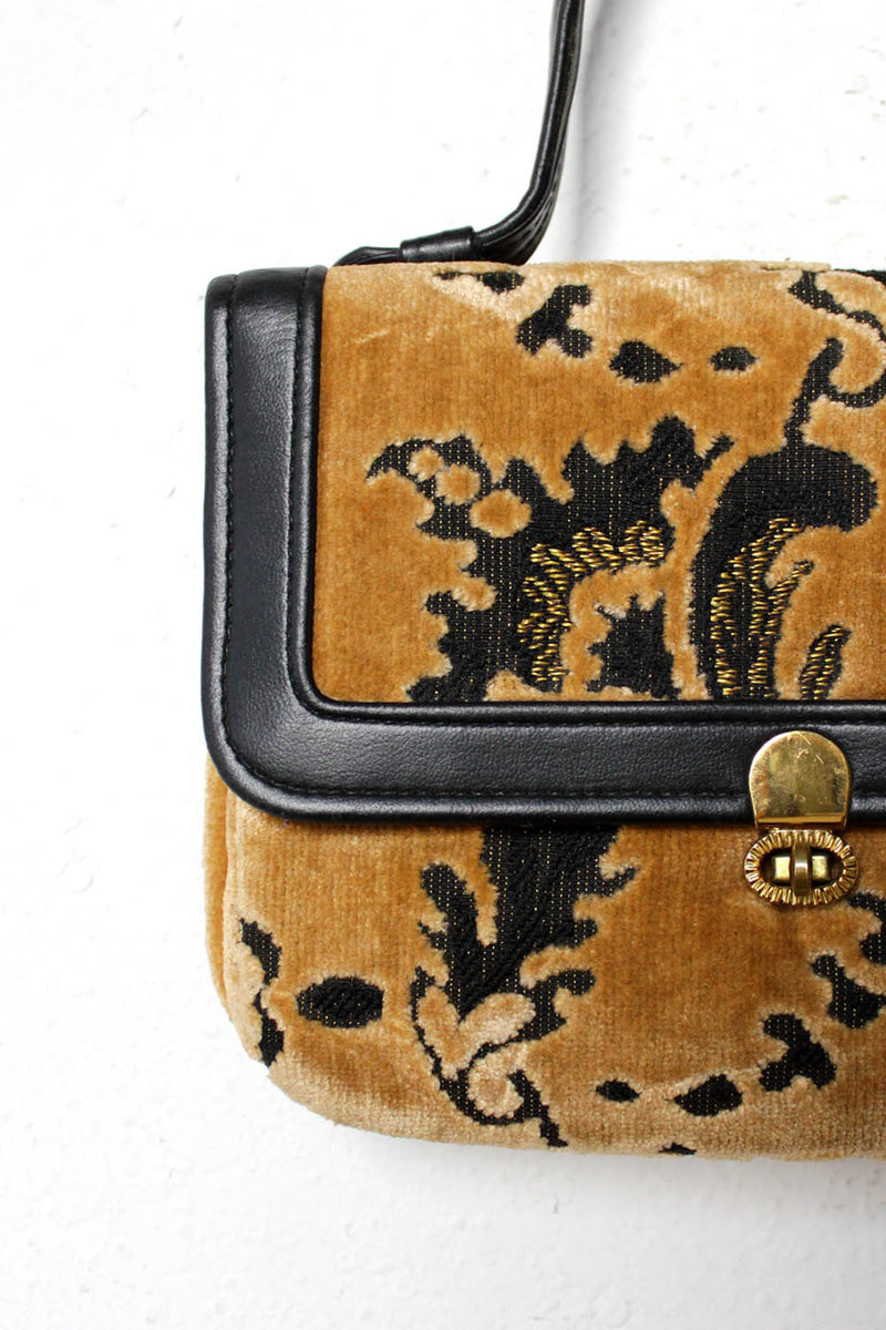 vintage tapestry bag detail