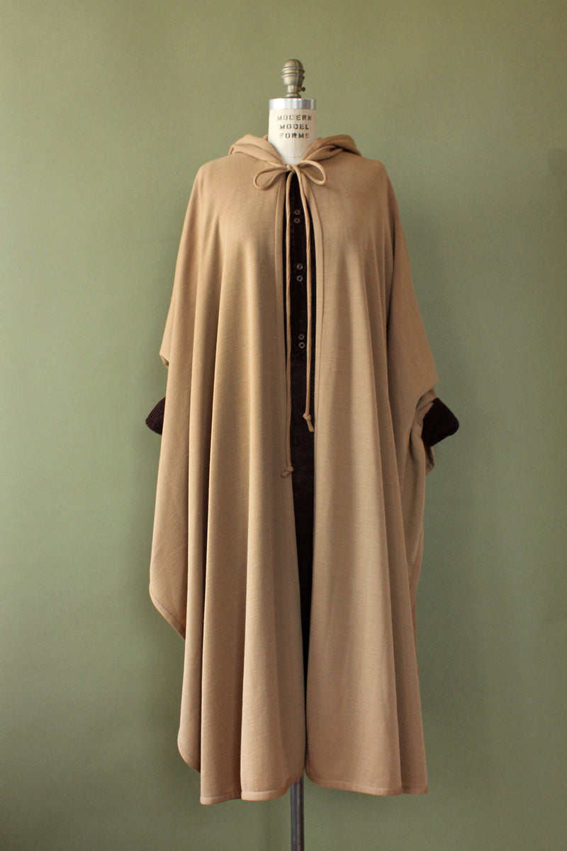 Hazelwood Hooded Cloak S-XL