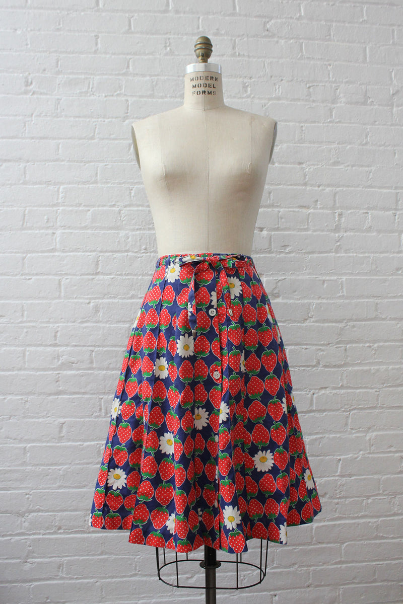 Strawberry Daisy Fields Skirt S/M