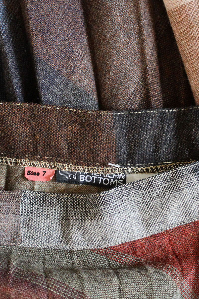 It Was All A Blur Plaid Pleat Skirt S