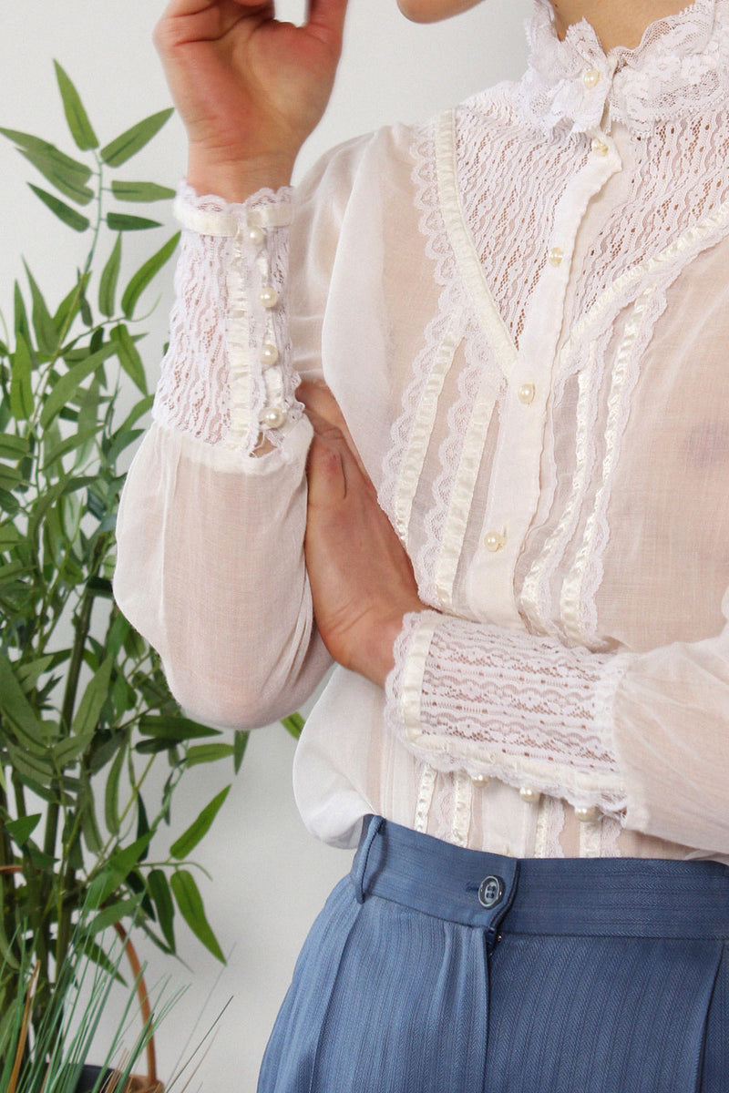 Sheer Lacey Buttondown XS/S