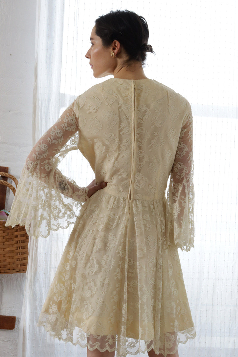 Ivory Lace Bell Sleeve Dress M/L